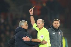 mourinho fue amonestado por espiar al cuerpo tecnico rival