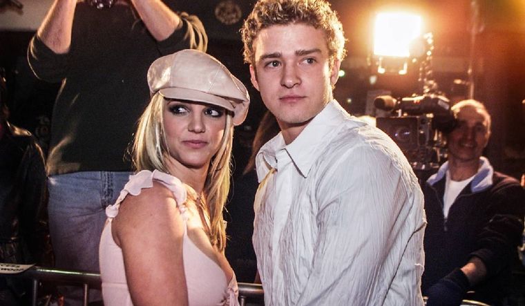 Britney Spears habría dejado pistas de su aborto con Justin Timberlake en una de sus canciones.