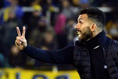 Tevez quiere un delantero y pensó en un excompañero suyo de Boca. Tevez quiere un delantero y pensó en un excompañero suyo de Boca.