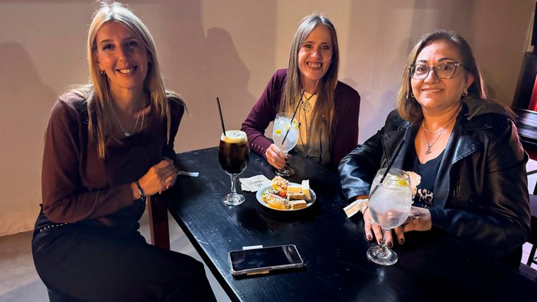 Cintia Durán, Viviana Luconi y Viviana Villanueva. Cintia Durán, Viviana Luconi y Viviana Villanueva.