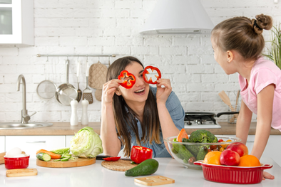MDZol | Lograr que los chicos coman frutas y verduras es posible gracias a estas ideas originales para preparar snacks saludables. Foto: Shutterstock