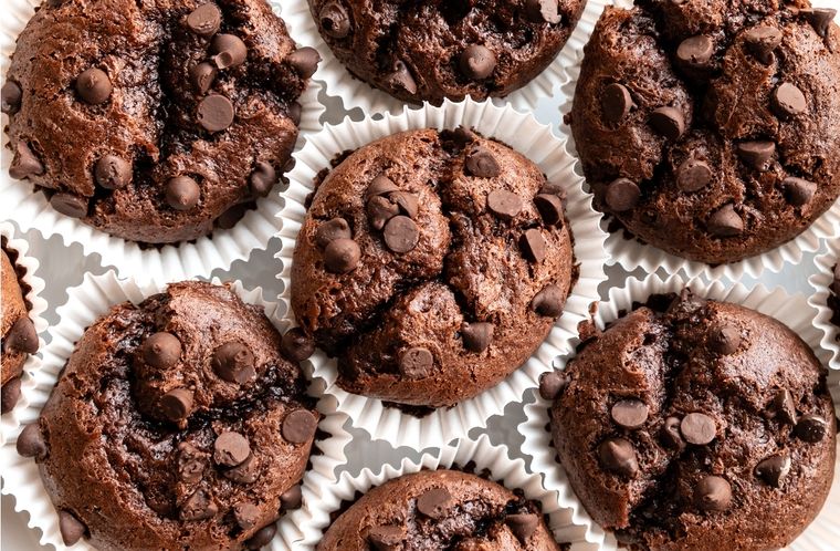 Magdalenasa de chocolate Una receta muy simple para hacer en pocos pasos Foto: Shutterstock