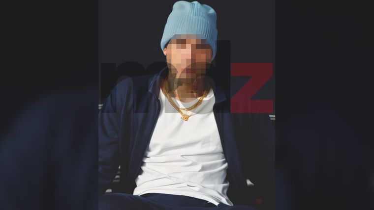 El cantante de RKT que fue detenido en Las Heras. (Se pixela el rostro para no comprometer la identidad de su pareja) El cantante de RKT que fue detenido en Las Heras. (Se pixela el rostro para no comprometer la identidad de su pareja)