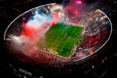 El Monumental sigue vigente como sede para la final de la Libertadores. Foto: Archivo
