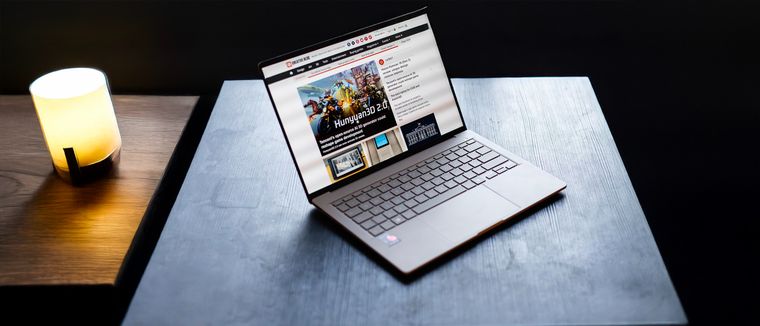 La ASUS Zenbook a14 asegura autonomía y rendimiento sin problemas.