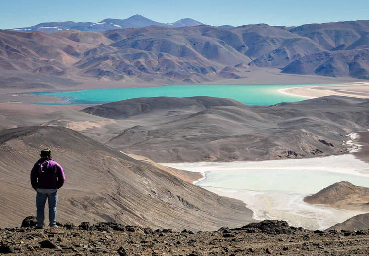 Las lagunas de altura suman colores inesperados a la ruta de los Seismiles. Las lagunas de altura suman colores inesperados a la ruta de los Seismiles.