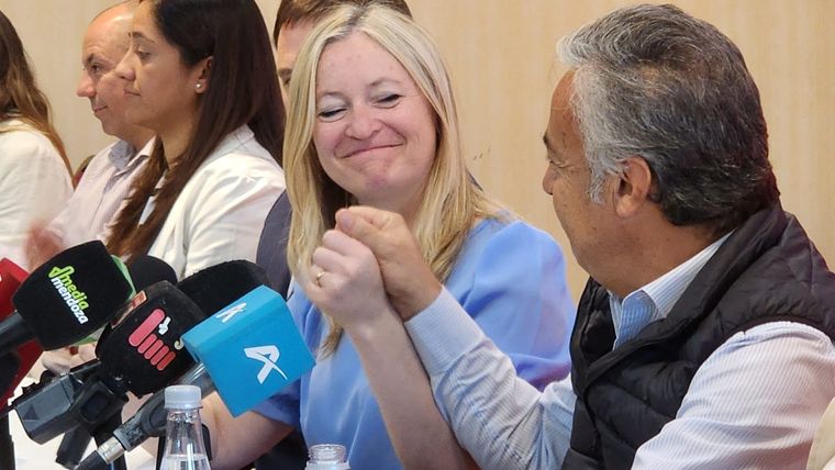 Hebe Casado y Alfredo Cornejo La fórmula de Cambia Mendoza Foto: Prensa Cambia Mendoza