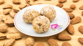 Panellets receta clásica española de almendra Panellets receta clásica española de almendra