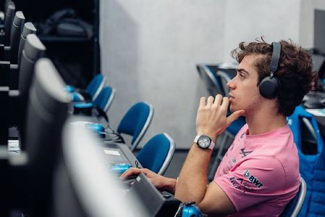 Colapinto reveló que encontró mejoras en su Alpine en el Gran Premio de Australia. Colapinto reveló que encontró mejoras en su Alpine en el Gran Premio de Australia.