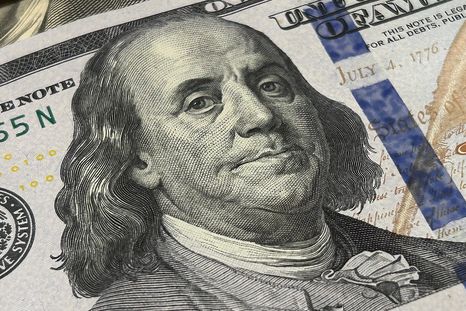 dolar hoy: el mayorista subio a $1.499 y quedo a centavos de su maximo historico