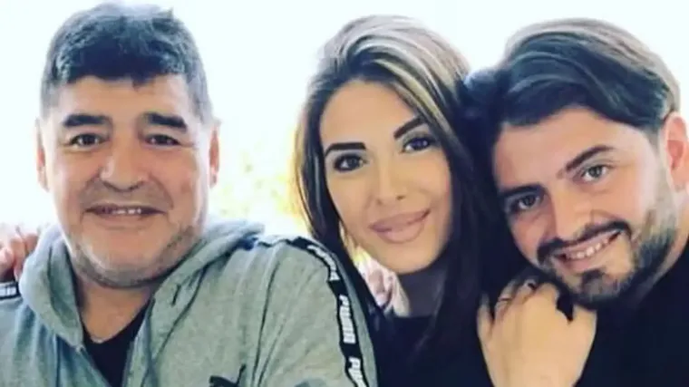 Carolina Molinari expuso en la televisión argentina la trama de infidelidad que sacude a los medios italianos.