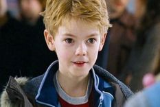 En niño de la película Love Actually re robó el corazón del público. Foto: Internet