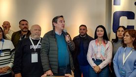 El peronismo mendocino define sus estrategias para la campaña electoral a través del comando de campaña.