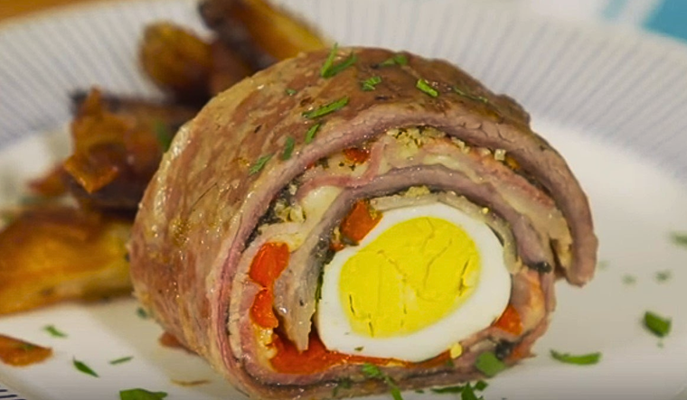 El matambre arrollado es una receta típica de fiestas argentinas de verano. El matambre arrollado es una receta típica de fiestas argentinas de verano.