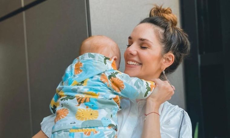 Valentino, el hijo de Julieta Nair Calvo, tiene 8 meses La actriz cuenta en su Instagram el día a día de la maternidad