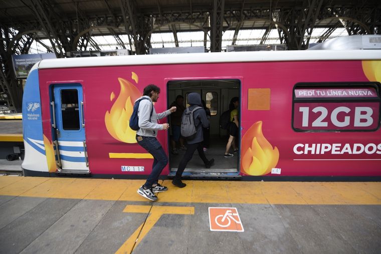 Las nuevas cuentas en la red social X permitirán a los pasajeros obtener información sobre su línea y el acontecer del servicio que utiliza habitualmente. Foto: Juan Mateo Aberastain Zubimendi