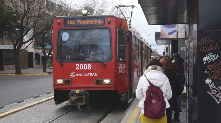 El Metrotranvía volvió a funcionar con normalidad este miércoles Foto: Rodrigo DAngelo / MDZ
