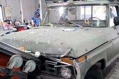 Una camioneta Ford F100 se incrustó en un supermercado mayorista de la ciudad de Córdoba y casi causa una tragedia. Foto: El Doce