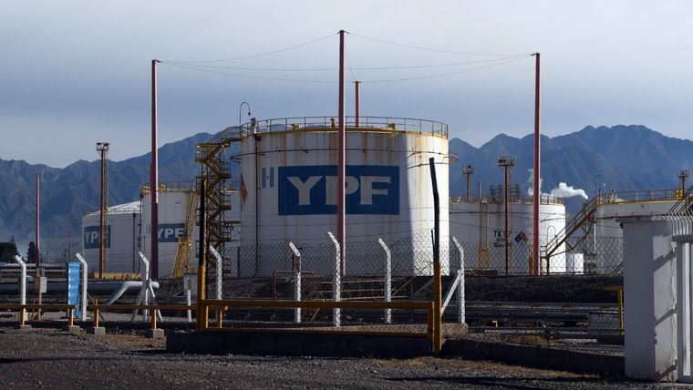 Juicio por YPF: Argentina logró extender por tiempo indeterminado la entrega de acciones Juicio por YPF: Argentina logró extender por tiempo indeterminado la entrega de acciones