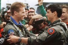 Val Kilmer y Tom Cruise en la primera entrega de Top Gun Foto: Redes sociales.