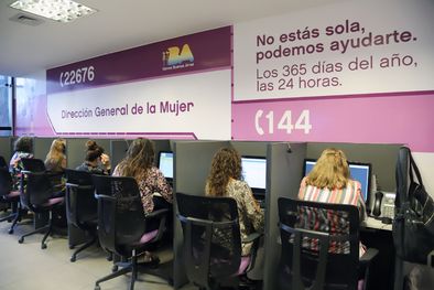 MDZol | 144 La línea 144 está disponible las 24 horas.