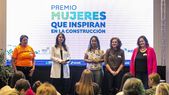 Las mujeres cada vez tienen mayor visibilidad en la industria de la construcción, aunque todavía son solo el 1% de la industria. Foto: Holcim Argentina