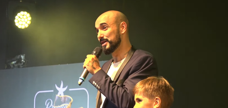 Abel Pintos se alzó con el premio Estrella de Mar de Oro.