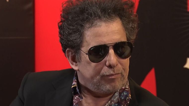 Andrés Calamaro se metió en la polémica que generó la precandidatura de Emilio del Guercio, ex integrante de Almendra.