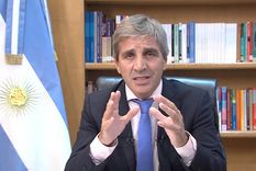 A un mes y medio de la devaluación, hasta ahora la estrategia del ministro Caputo parece estar funcionando, aunque el partido todavía en juego. Foto: NA