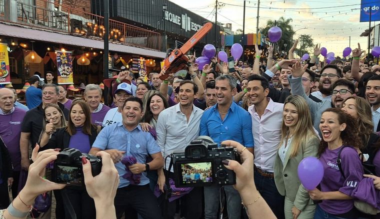 Martín Menem viajó la semana pasada a Misiones para acompañar a Diego Hartfield durante una recorrida. Karina Milei iba a estar presente, pero debió ausentarse por una gripe. Martín Menem viajó la semana pasada a Misiones para acompañar a Diego Hartfield durante una recorrida. Karina Milei iba a estar presente, pero debió ausentarse por una gripe.