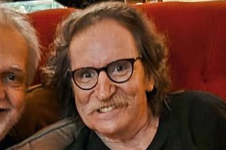 Charly fue operado. Charly fue operado.