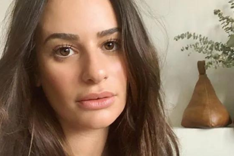 LEA MICHELE FUE DURAMENTE CRITICADA EN VARIAS OPORTUNIDADES. SUS EXCOMPAÑEROS DE TRABAJO LA DESTROZARON.