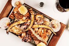 Pescados y mariscos frescos, cocidos a fuego fuerte por poco tiempo, son algunos de los tips a tener en cuenta. Foto: Unsplash