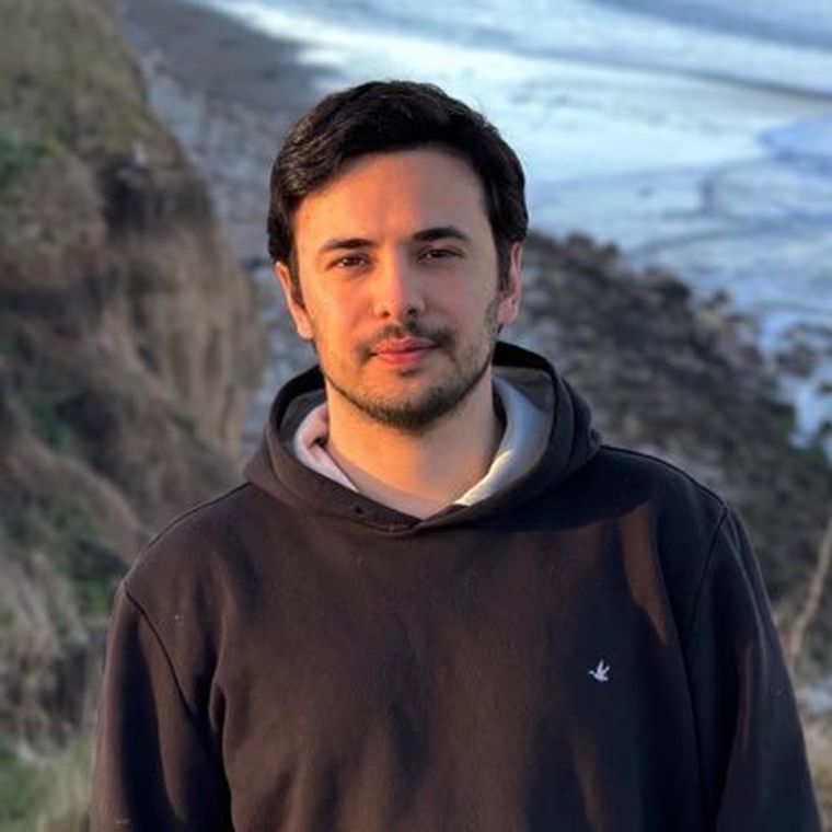 Sebastián Rovira, el candidato a concejal más joven de la provincia. Foto: X Sebastián Rovira, el candidato a concejal más joven de la provincia. Foto: X