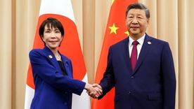 Sanae Takaichi, de Japón, y Xi Jinping, de China. La tensión entre China y Japón por Taiwán ya provocó casi medio millón de cancelaciones de vuelos y la suspensión de viajes turísticos. Sanae Takaichi, de Japón, y Xi Jinping, de China. La tensión entre China y Japón por Taiwán ya provocó casi medio millón de cancelaciones de vuelos y la suspensión de viajes turísticos.