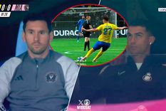 Messi, desde el banco de suplentes. Cristiano Ronaldo, desde el palco. Ambos reaccionaron al golazo de mitad de cancha de Laporte para el rápido 3-0 del Al Nassr Foto: Captura BeIN Sports
