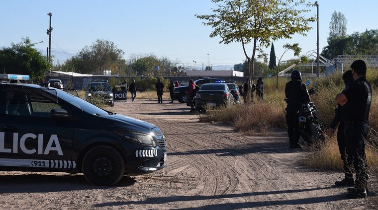 Imagen Ilustrativa. La pequeña caminaba por las calles del barrio La Estanzuela, en Godoy Cruz, cuando recibió el impacto de una bala Foto: ALF PONCE MERCADO / MDZ