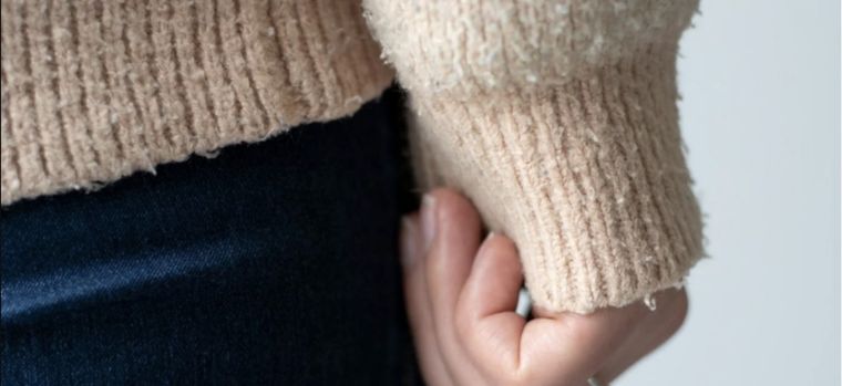 Las bolitas hacen que tus prendas parezcan viejas, aprende a eliminarlas Foto: Shutterstock