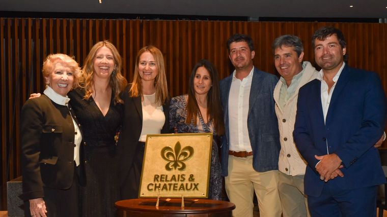 Susana Balbo Winemaker’s House & Spa Suites, junto a su restaurant La VidA, fue elegido para formar parte de Relais & Chateaux. El sábado 13 fue el cóctel de celebración con un grupo de amigos y personalidades de Mendoza.