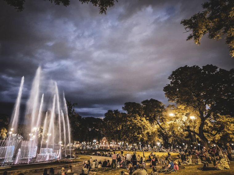 En la plaza Independencia se realizará una jornada de meditación.