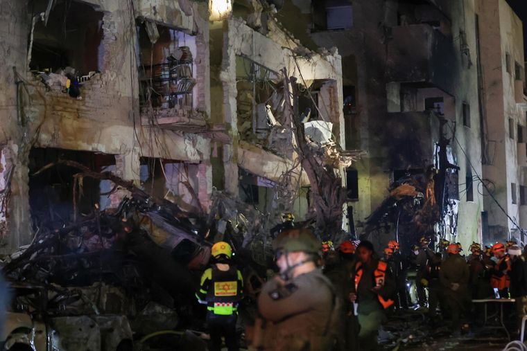 Una mujer murió en Tel Aviv por el impacto de un misil iraní