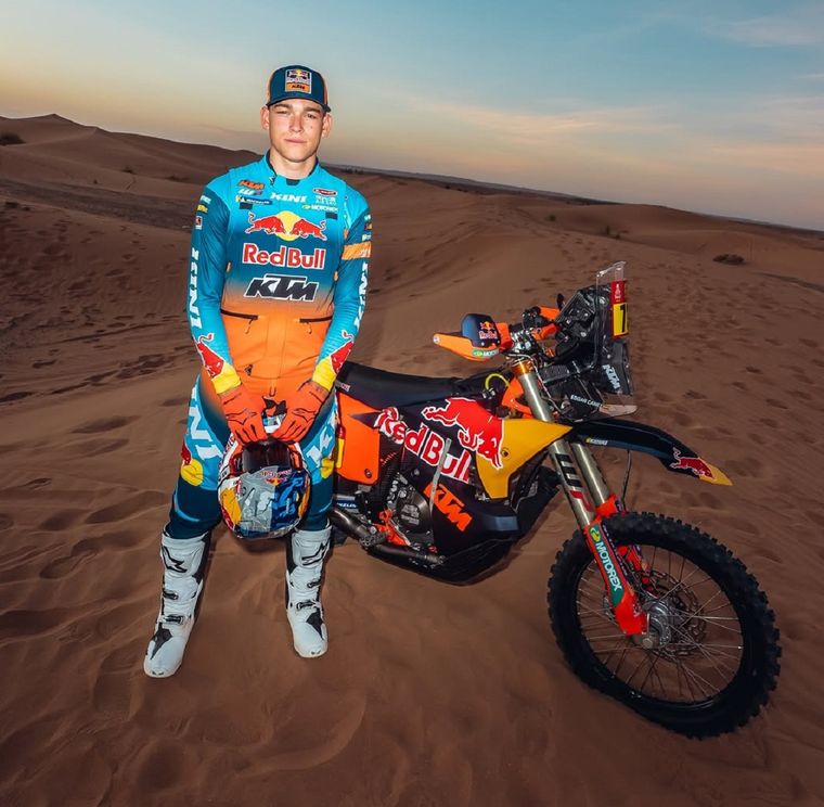 Edgar Canet había comenzado la competencia con dos victorias consecutivas en su categoría y llegó a liderar la general. Edgar Canet había comenzado la competencia con dos victorias consecutivas en su categoría y llegó a liderar la general.