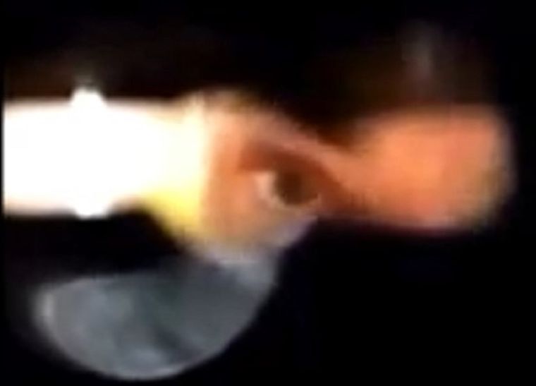 El video que complica al hermano del expolicía que tenía un cadáver en su placard.