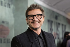 Pedro Pascal tiene una anécdota que le gusta contar, en donde revela que una súper famosa de Hollywood evitó lo echaran de un VIP. Foto: The Hollywood Reporter.