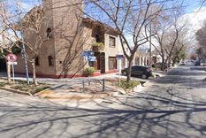 fue a buscar a su hijo al jardin y le robaron el auto en godoy cruz