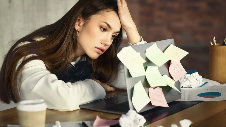 Cuando el corazón duele, la mente se nubla. Cuando el corazón duele, la mente se nubla.