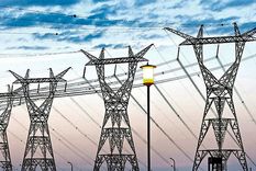 El sector de energía eléctrica requiere inversiones por unos 30.000 millones de dólares, estiman en la Secretaría de Energía. El sector de energía eléctrica requiere inversiones por unos 30.000 millones de dólares, estiman en la Secretaría de Energía.
