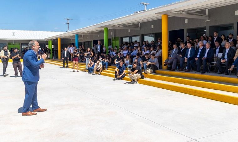 Esta semana se inauguró la escuela técnica "Alejandro Bermejo", en el distrito General Gutiérrez de Maipú. Los detalles del proyecto que ya es una realidad. Esta semana se inauguró la escuela técnica "Alejandro Bermejo", en el distrito General Gutiérrez de Maipú. Los detalles del proyecto que ya es una realidad.