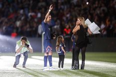 el palazo de la esposa de di maria a los dirigentes del psg por dejarlo libre: ?si tu futbol dice??