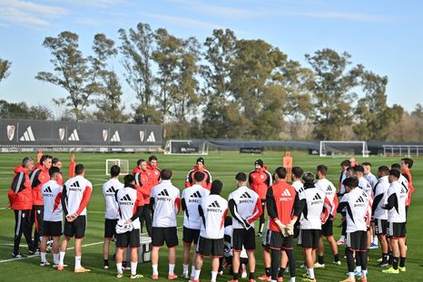 Un futbolista de River borrado por Marcelo Gallardo subió un llamativo posteo a sus redes. Un futbolista de River borrado por Marcelo Gallardo subió un llamativo posteo a sus redes.